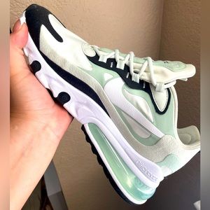 Nike React 270 in Mint Green. Size 8.5 in women’s